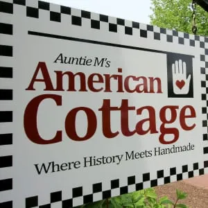 Auntie M’s American Cottage logo